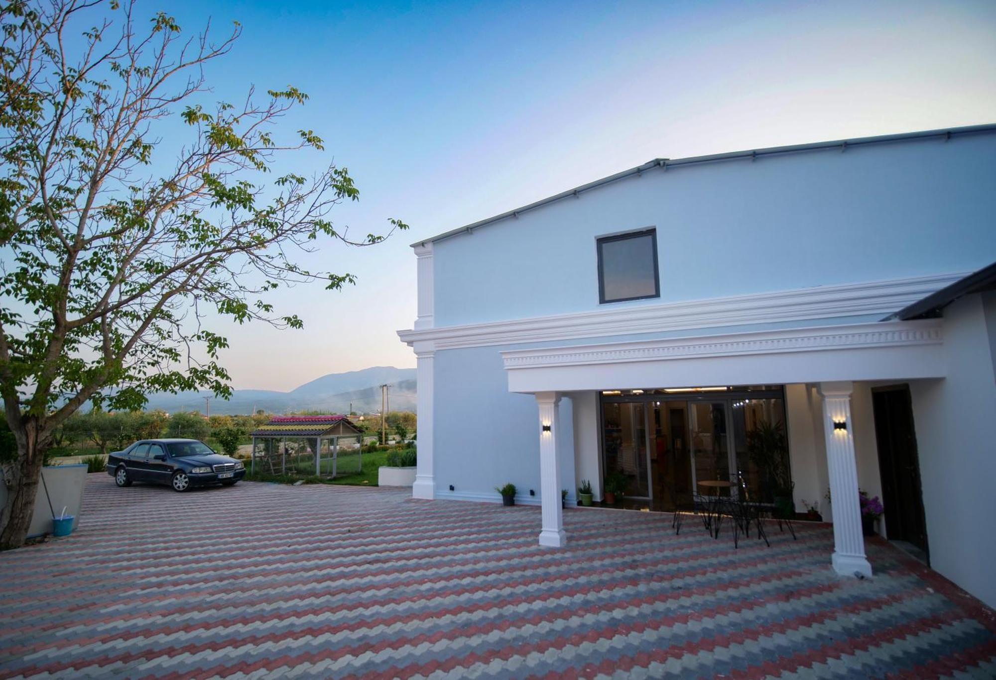Hanna & Solei Hotel Berat Extérieur photo